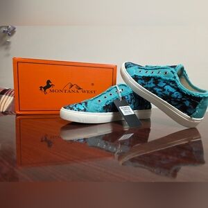Montana West Turquoise and Black Camo Low-Top Sneakers